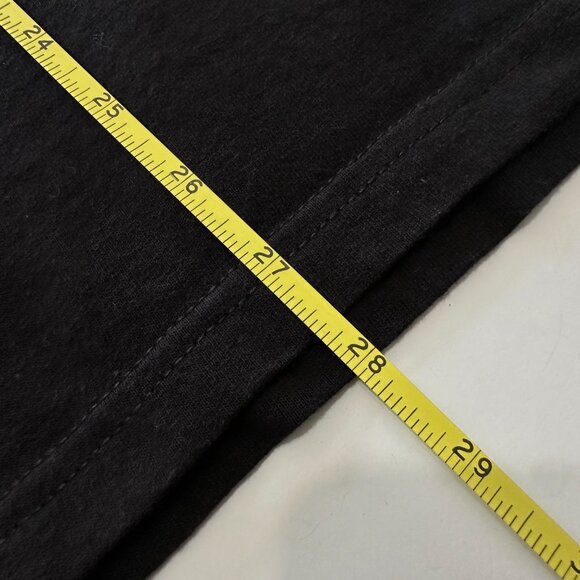 Michael Jordan vs. Kobe Bryant Vintage Stitched textured T Shirt Streetwear - Picture 7 of 7